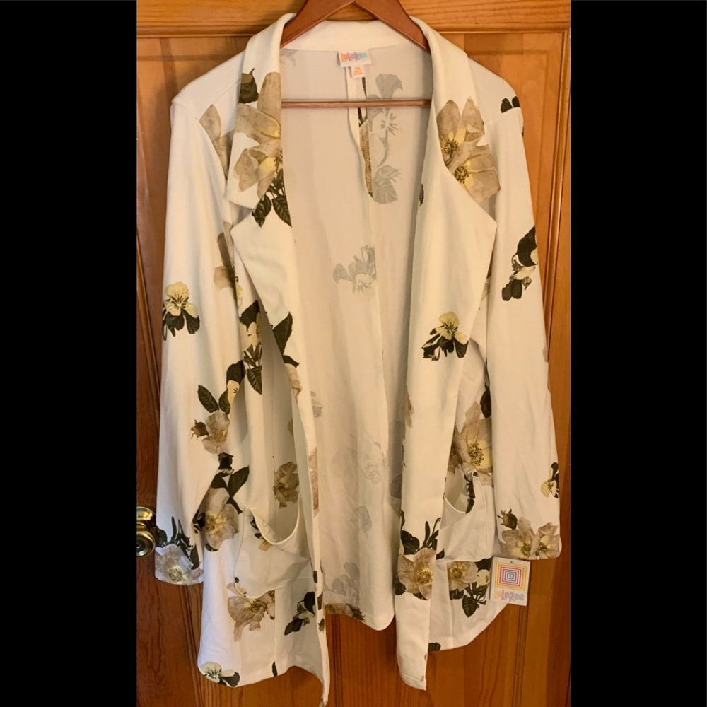 3x white floral blazer NWT